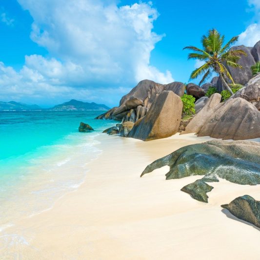 Perfect views at of turquoise waters - Royale Suites Perfect views at of turquoise waters