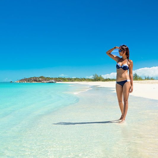 Perfect views at of turquoise waters - Royale Suites Perfect views at of turquoise waters